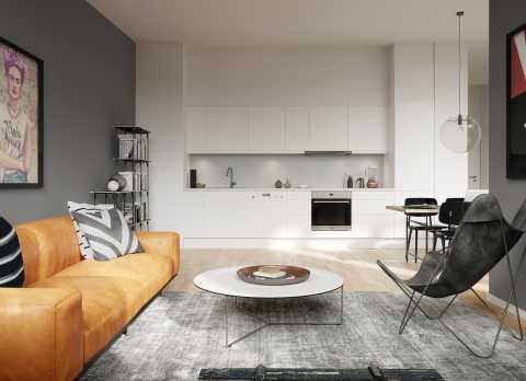 Modernes Wohnzimmer mit gelbem Sofa, Küche im Hintergrund und Wandbild.