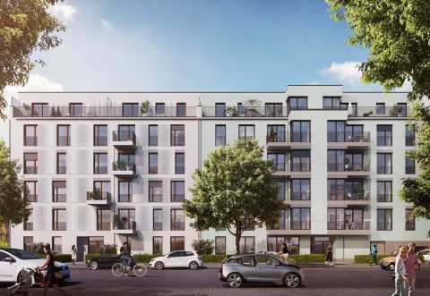 Modernes, mehrstöckiges Wohnhaus mit Balkonen und Menschen auf der Straße.